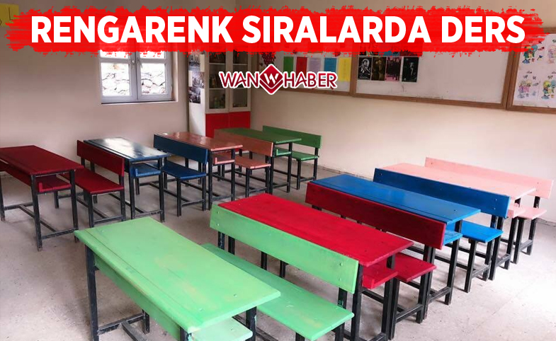 Rengarenk sıralarda ders