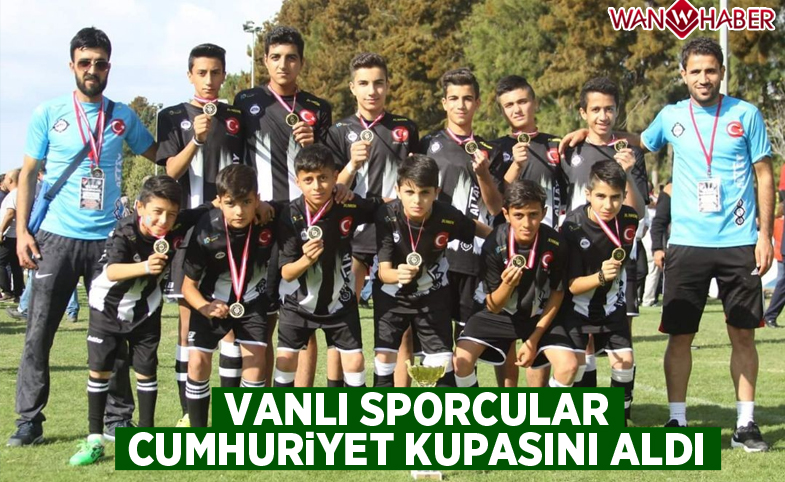 Vanlı sporcular ‘Cumhuriyet Kupası’nı aldı