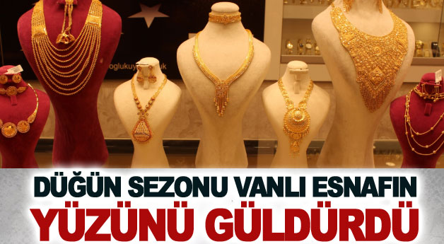 Düğün sezonu Vanlı esnafın yüzünü güldürdü